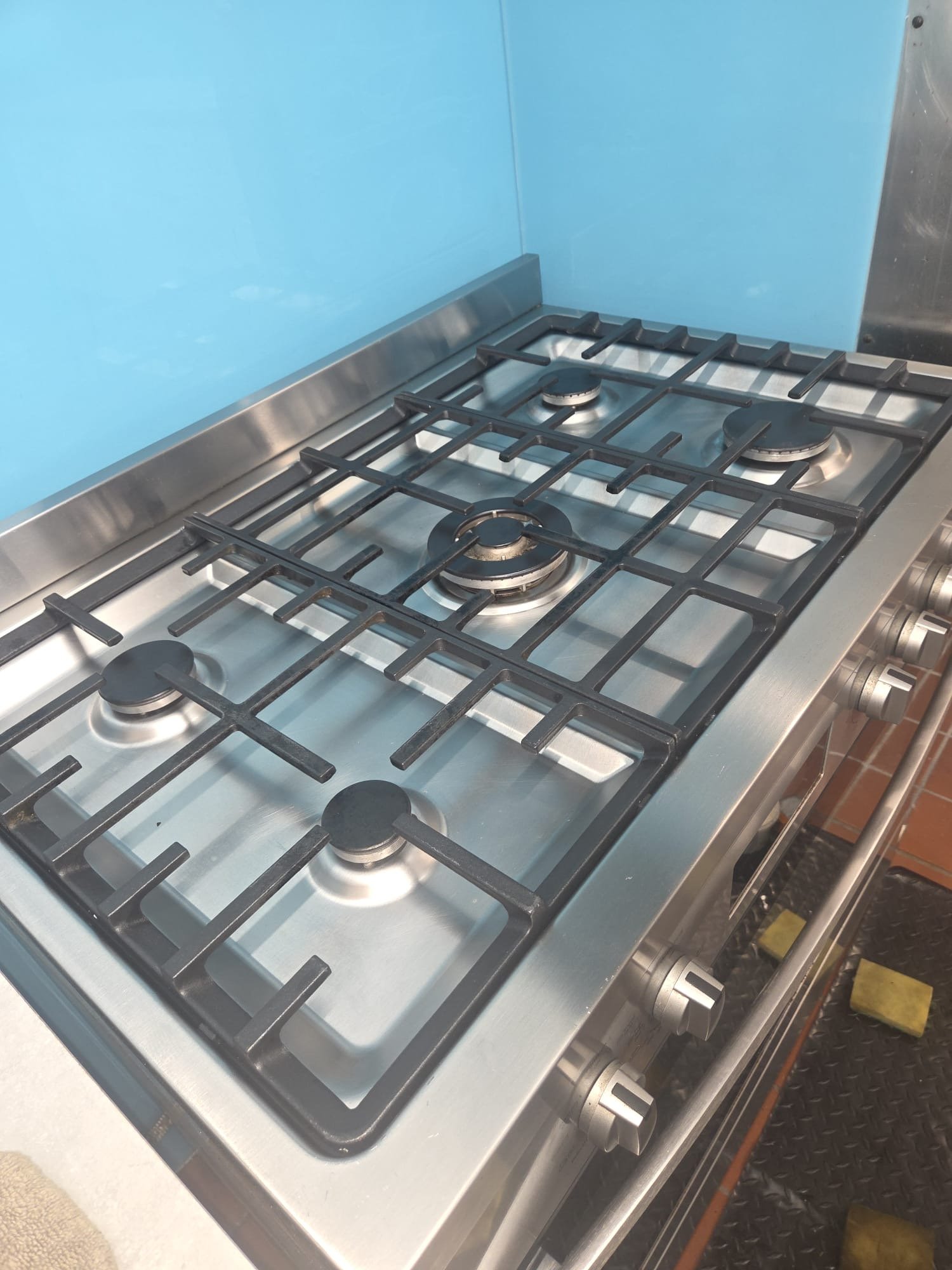 81195108-9C58-479D-ABB5-4BF3EBB74C5A